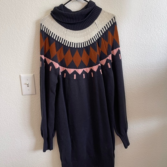 NEW: Sweater Mini Dress - Picture 5 of 16